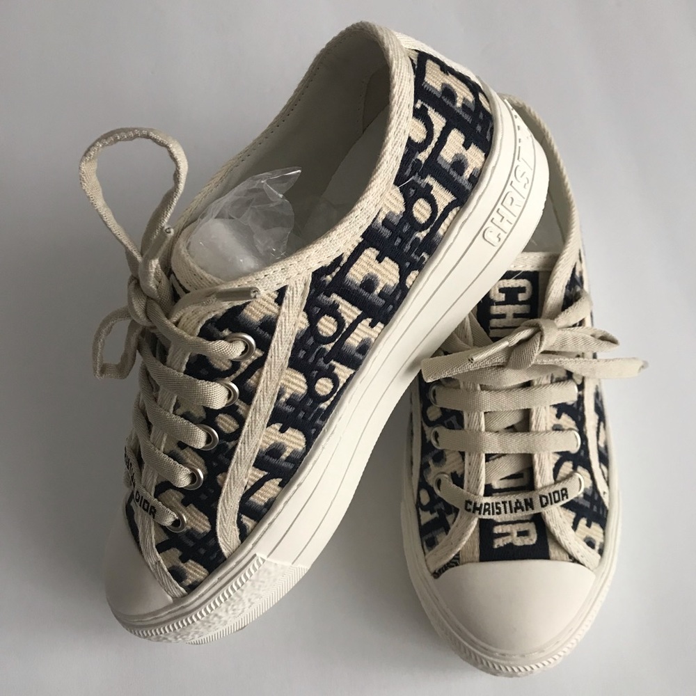 UNBRANDED Walk'n Platform Sneaker - Picture 4 of 11
